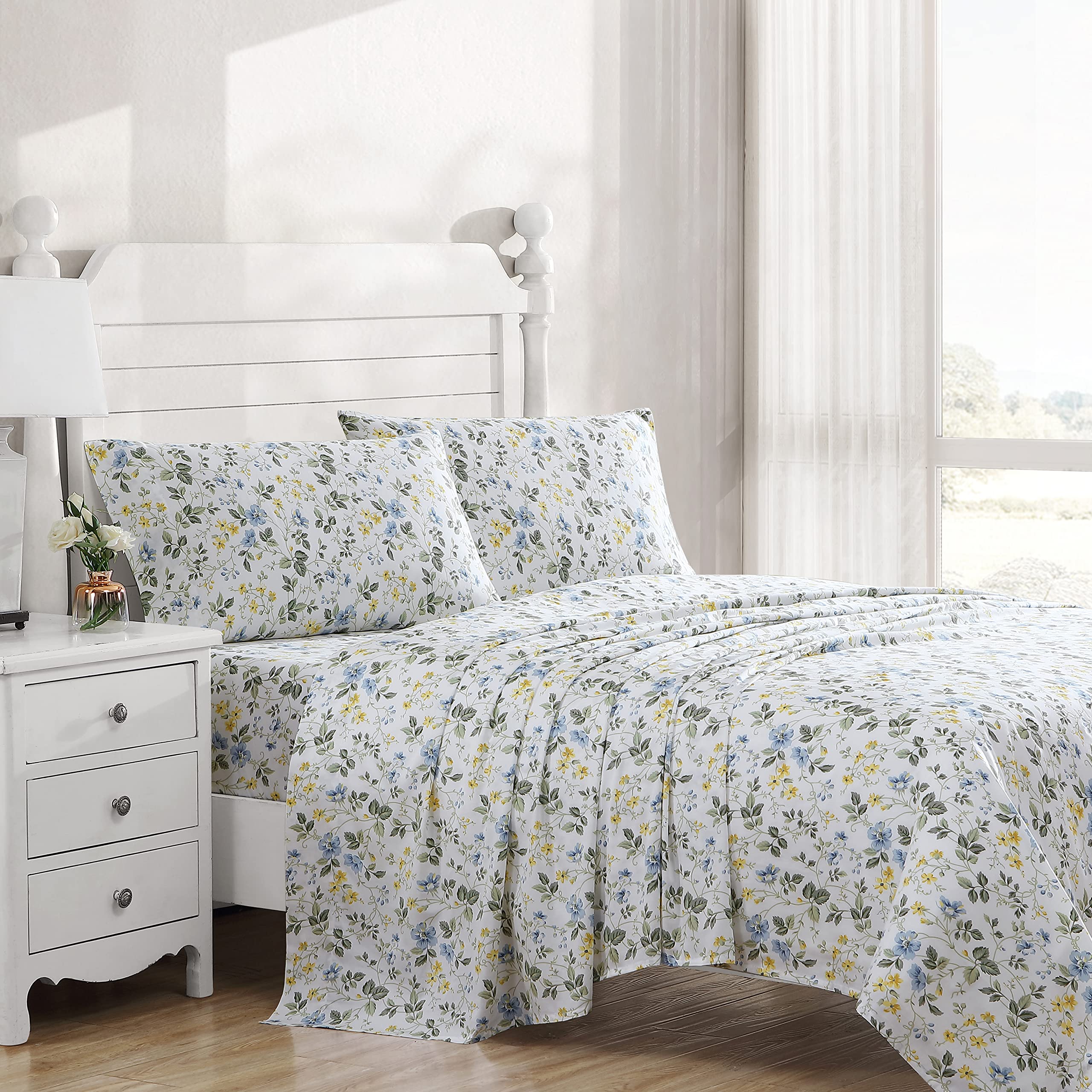 Laura Ashley Home Queen Sheets Sleek, Smooth, & Breathable Bedding Set (Meadow Floral Blue, 4pcs, Queen)  
Laura Ashley